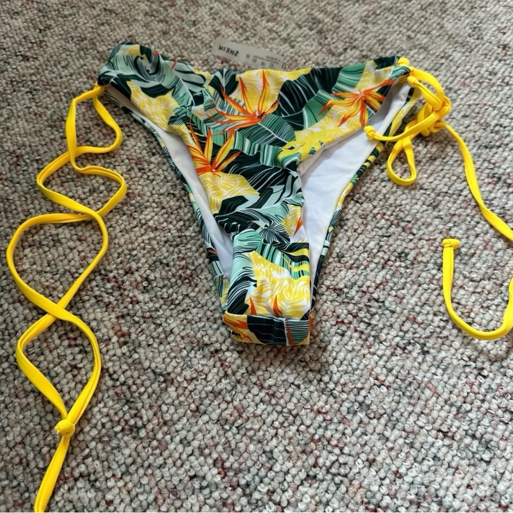 NWT Tropical Print Bikini Bottom with Yellow Ties
